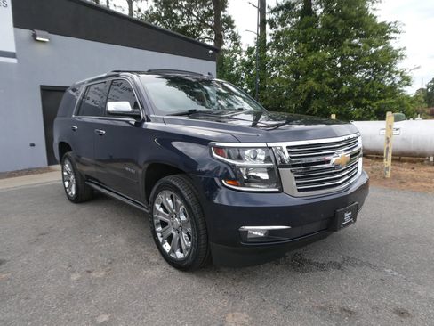 Used 2017 Chevrolet Tahoe Premier AWD/4WD image 3