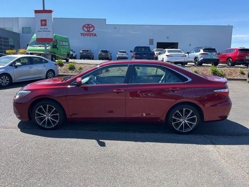 Used 2016 Toyota Camry XSE FWD image 9