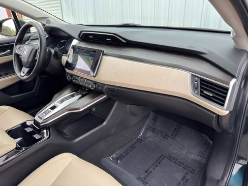 Used 2018 Honda Clarity Touring image 13