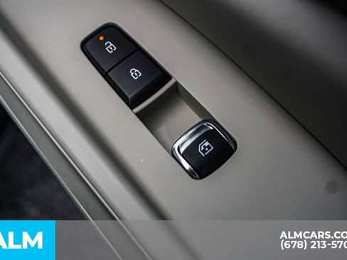 Used 2025 Kia Carnival SX Prestige image 60