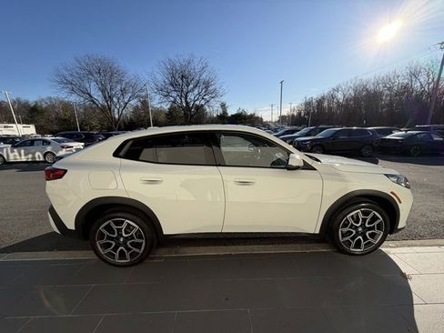 Used 2025 BMW X2 xDrive28i w/ Technology Package image 6