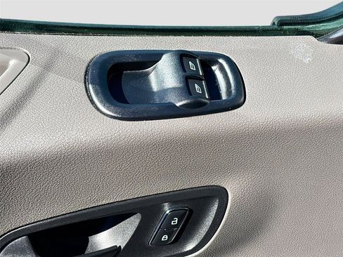 Used 2023 Ford Transit 350 XLT image 19