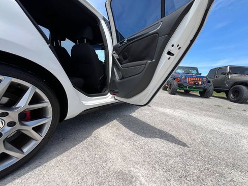 Used 2014 Volkswagen GTI Wolfsburg Edition FWD image 19