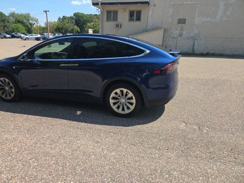 Used 2019 Tesla Model X AWD/4WD image 7
