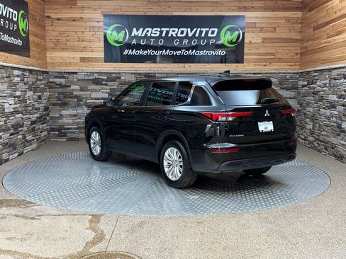 Used 2022 Mitsubishi Outlander ES AWD/4WD image 7