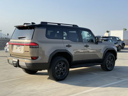 New 2026 Lexus GX 550 AWD/4WD image 12