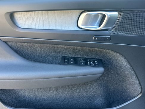 Certified 2025 Volvo XC40 B5 Plus image 11