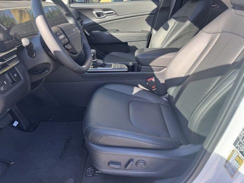 New 2026 Kia Sportage EX w/ EX Panorama Roof Package FWD image 16