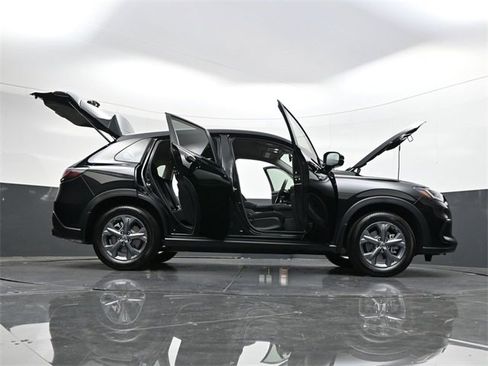 New 2026 Honda HR-V LX image 45