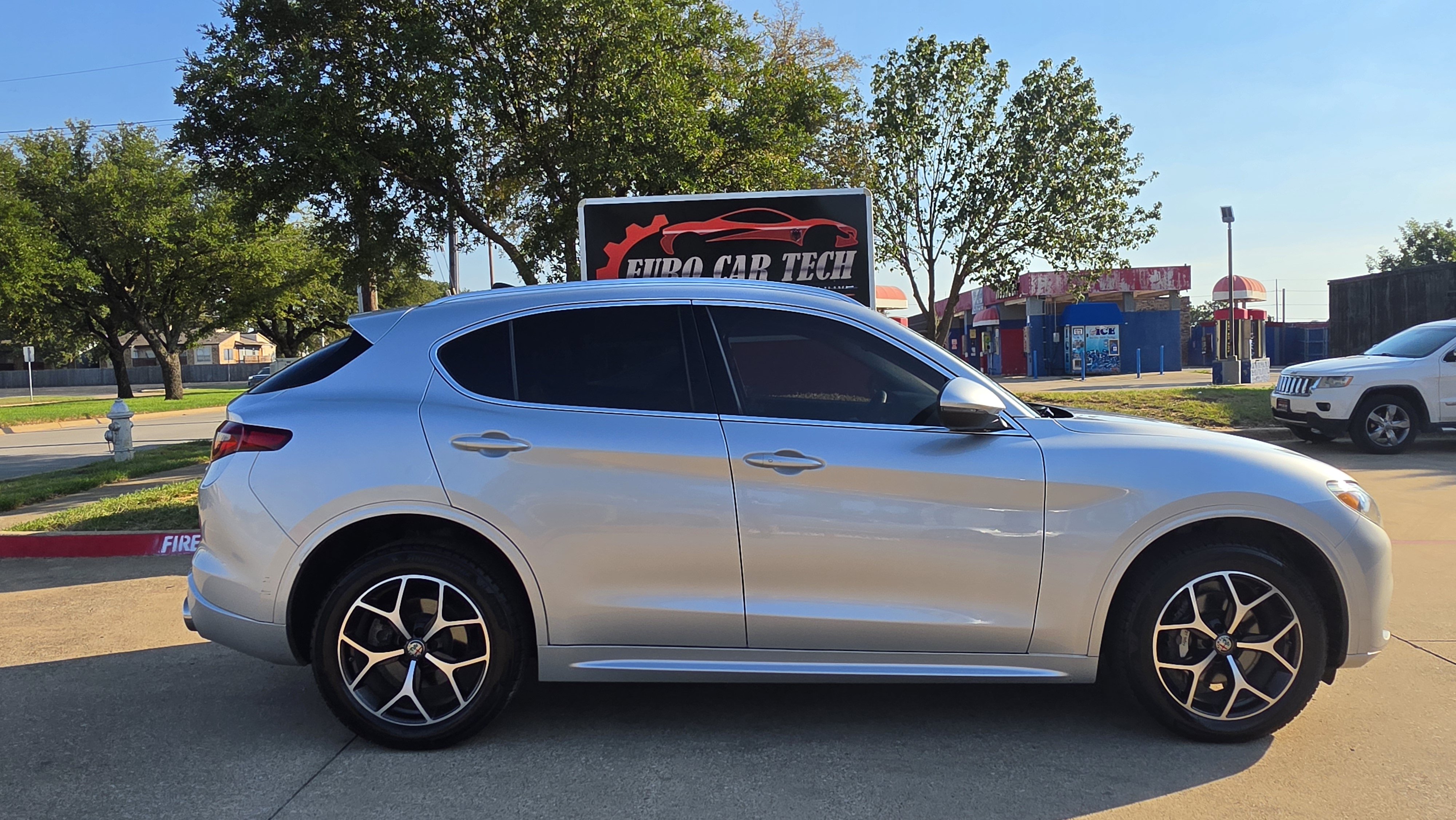 Used 2021 Alfa Romeo Stelvio Ti AWD/4WD image 7