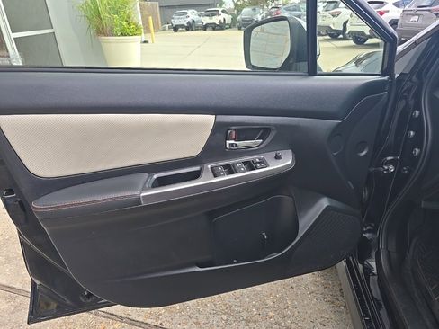 Used 2017 Subaru Crosstrek 2.0i Limited w/ Popular Package #2 image 28