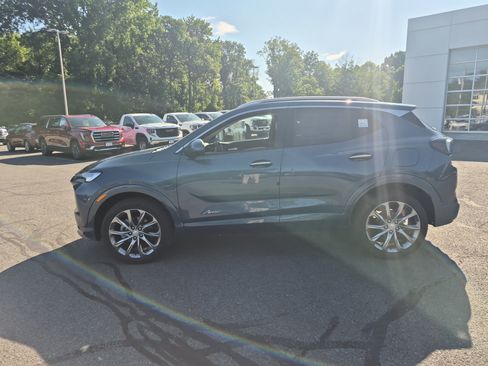 Used 2026 Buick Encore GX Avenir w/ Avenir Technology Package AWD/4WD image 2