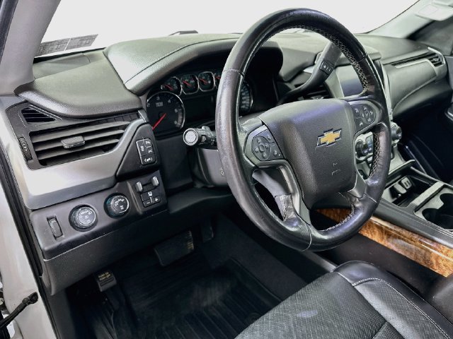 Used 2019 Chevrolet Tahoe Premier AWD/4WD image 12