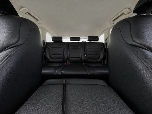 Used 2016 Volkswagen Touareg Sport AWD/4WD image 24