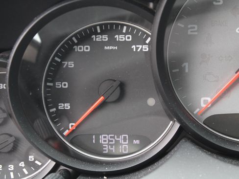 Used 2014 Porsche Cayenne GTS image 10