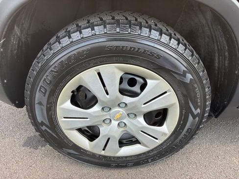 Used 2015 Chevrolet Trax LS FWD image 11
