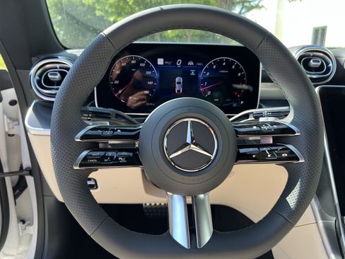 New 2026 Mercedes-Benz CLE 300 4MATIC Coupe image 18