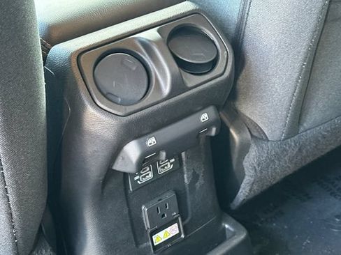Used 2024 Jeep Wrangler Unlimited Sahara AWD/4WD image 14