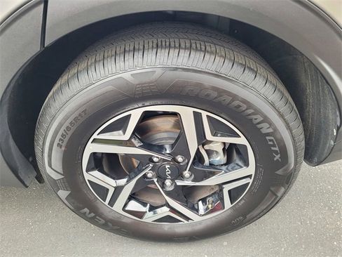 Used 2024 Kia Sportage LX image 24