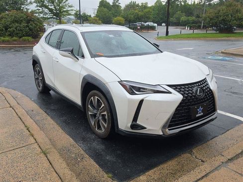 Used 2021 Lexus UX 200 w/ Premium Package FWD image 2