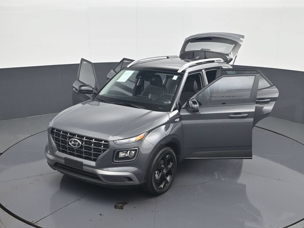 Certified 2026 Hyundai Venue SEL FWD image 31