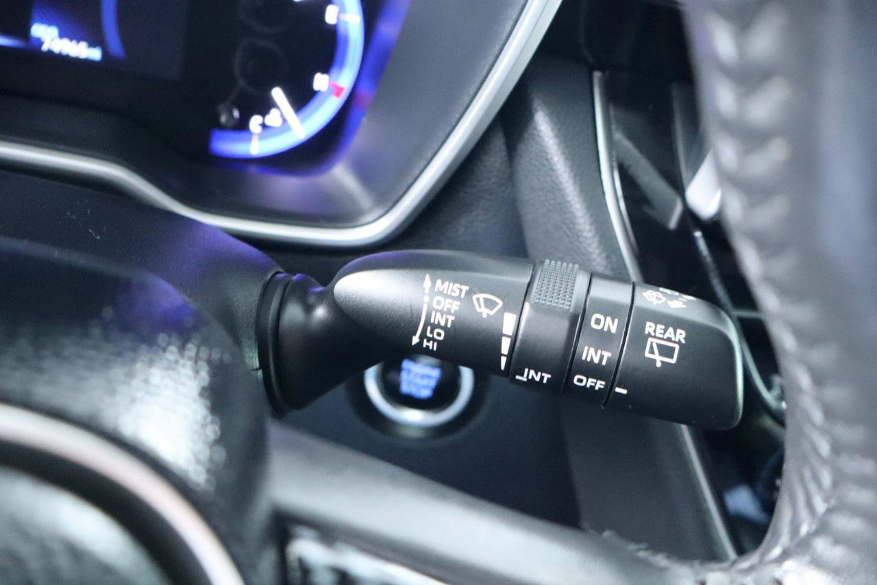 Used 2020 Toyota Corolla XSE FWD image 28
