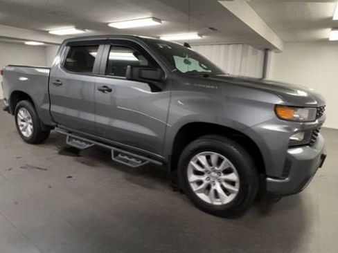 Certified 2021 Chevrolet Silverado 1500 Custom image 2