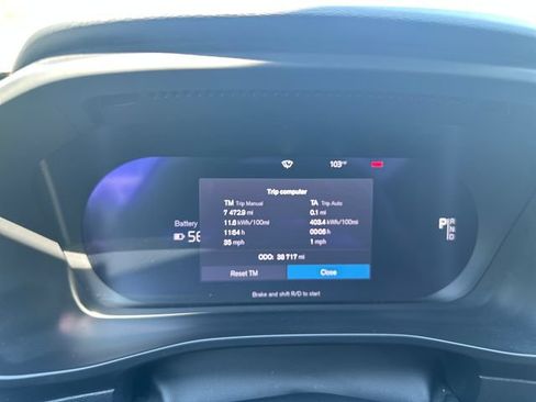 Used 2023 Volvo XC40 Recharge Ultimate AWD/4WD image 14