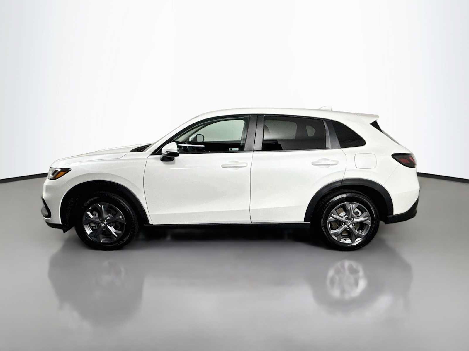 Used 2027 Honda HR-V LX image 4