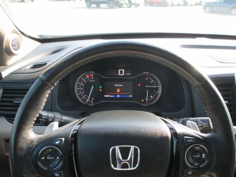 Used 2017 Honda Pilot Elite image 29