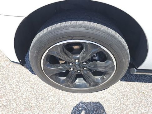 Used 2023 Ford Expedition Limited RWD image 7