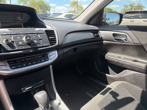 Used 2013 Honda Accord LX image 20