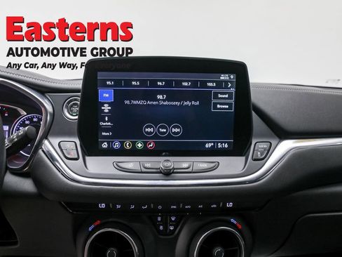 Used 2023 Chevrolet Blazer LT image 12