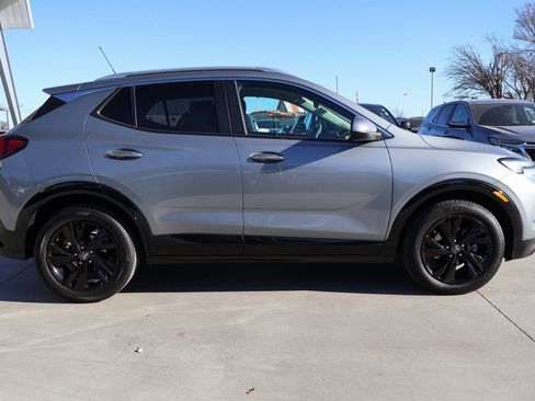 Used 2024 Buick Encore GX Sport Touring image 5
