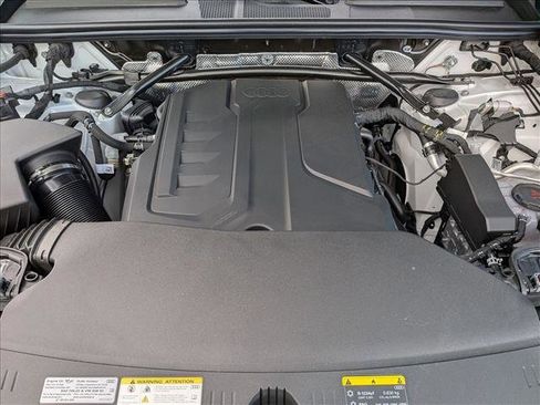 New 2025 Audi Q5 Premium Plus AWD/4WD image 18