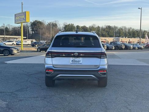 New 2026 Volkswagen Taos SEL AWD/4WD image 3