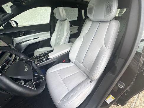Certified 2023 Cadillac Lyriq 2WD image 20