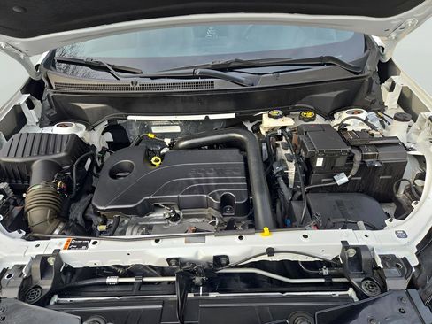 Used 2023 Chevrolet Equinox RS image 18