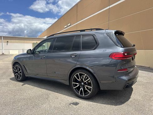 Used 2021 BMW X7 xDrive40i w/ M Sport Package AWD/4WD image 8
