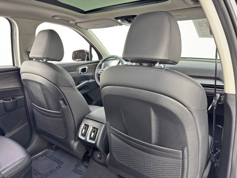 Used 2025 Kia Sorento X-Line EX AWD/4WD image 37