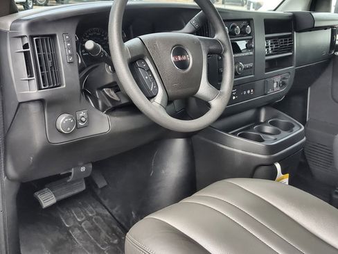 New 2025 GMC Savana 2500 Extended w/ Driver Convenience Package image 10