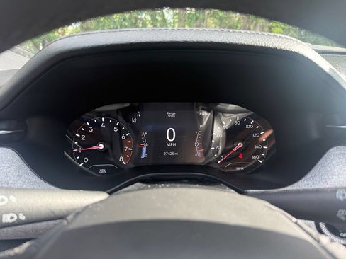 Used 2023 Jeep Compass Latitude AWD/4WD image 20