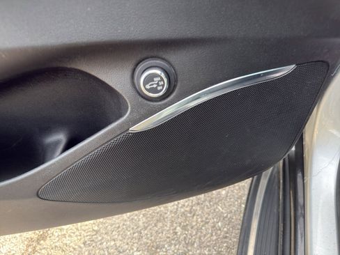 Used 2022 Buick Enclave Essence w/ Experience Buick Package image 13