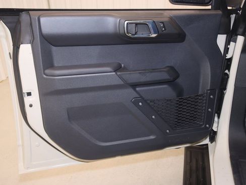 New 2025 Ford Bronco Outer Banks image 9