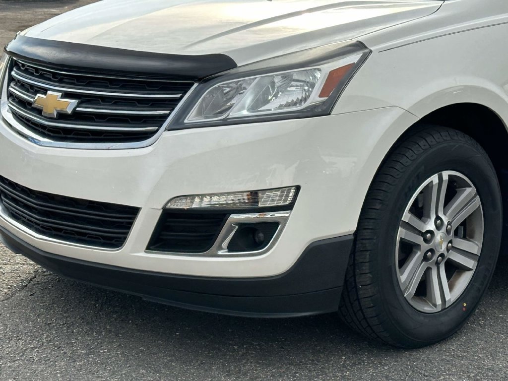 Used 2015 Chevrolet Traverse LT AWD/4WD image 8