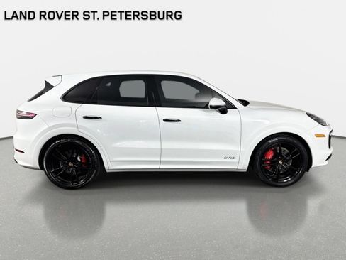 Used 2022 Porsche Cayenne GTS AWD/4WD image 4