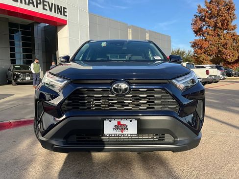 Used 2025 Toyota RAV4 XLE image 4