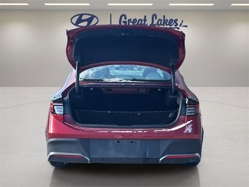 Certified 2025 Hyundai Sonata SE image 10