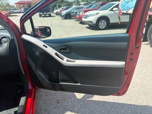 Used 2008 Toyota Yaris 2-Door Hatchback w/ PWR Pkg w/Steel Wheels FWD image 18