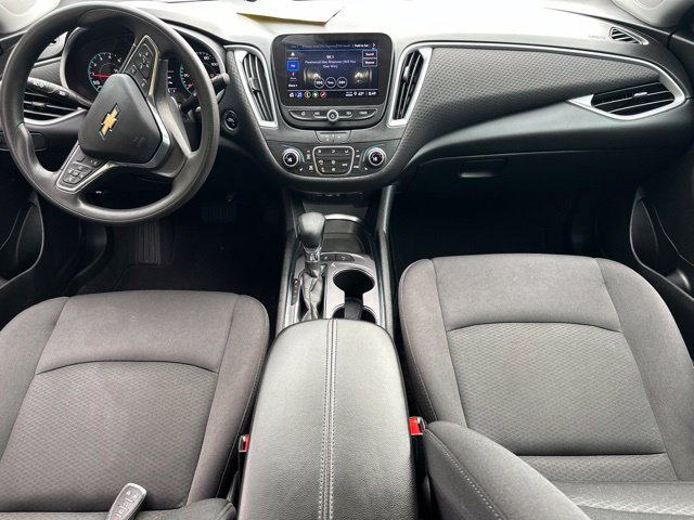 Used 2024 Chevrolet Malibu LT FWD image 17